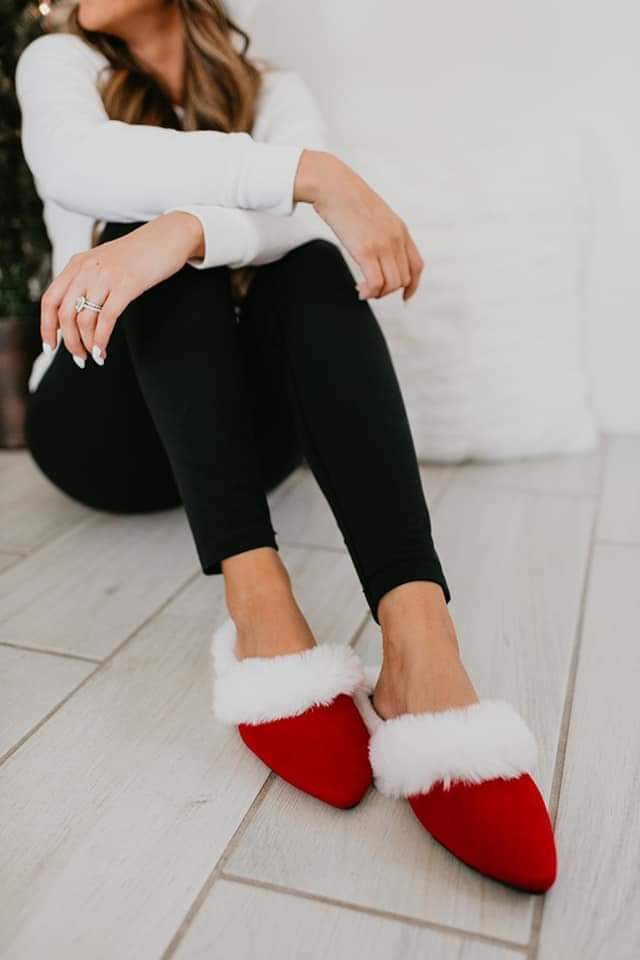 Santa baby online slippers